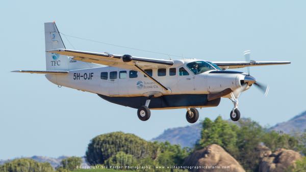 Big Cats of the Serengeti Photo Tour - Oct 2024 Transport 1