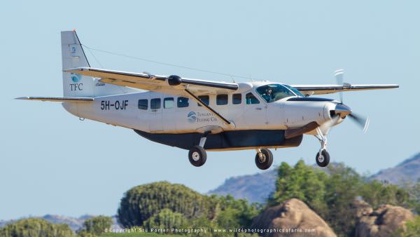 Big Cats of the Serengeti Photo Tour - Oct 2024 Transport 1